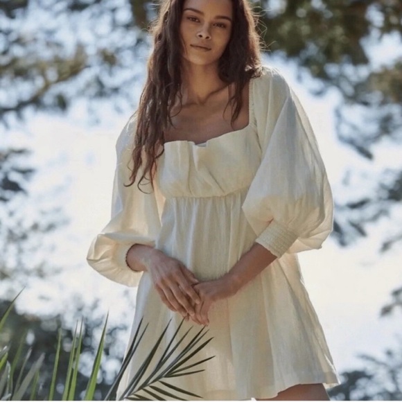 Free People Dresses & Skirts - FREE PEOPLE Cute Like The Coast Beige
Mini Dress Size S